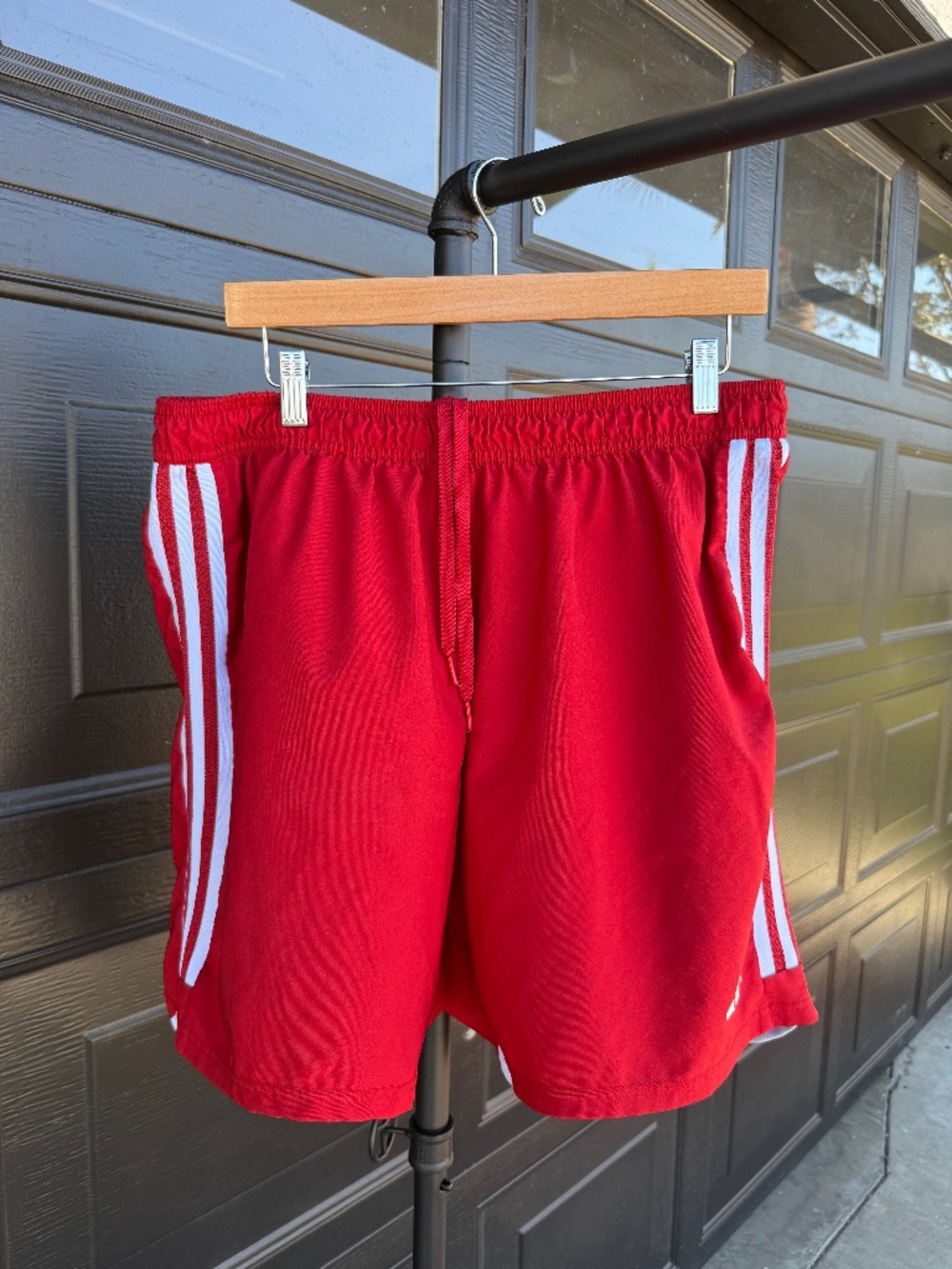 Used! Men's Adidas XL Red 3-Stripe Soccer Training Shorts Drawstring Athletic